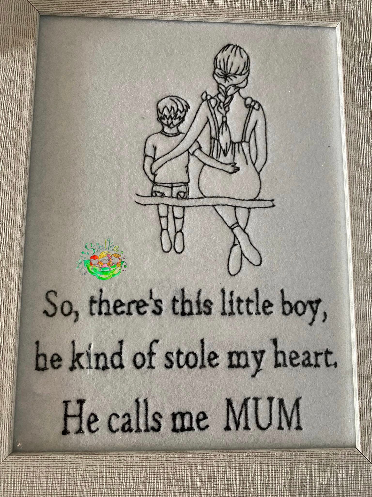Sweetpea's Handmade Embroidered Frame Collection - Calls me Mum
