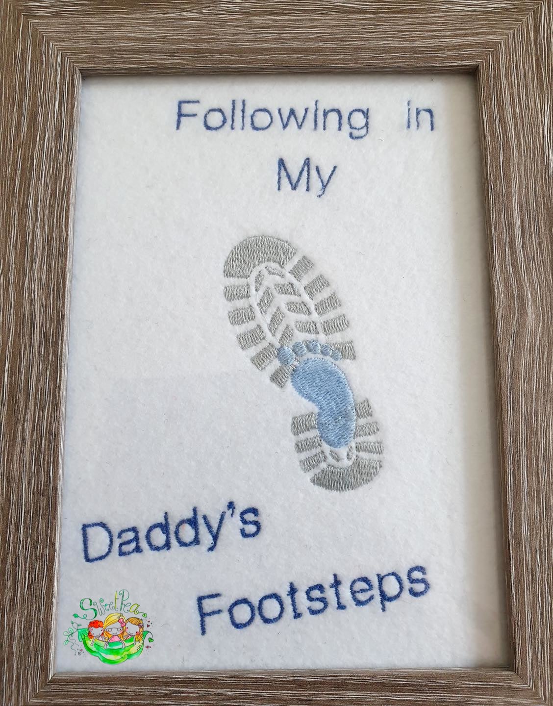 Sweetpea's Handmade Embroidered Frame Collection - Daddy's Footsteps
